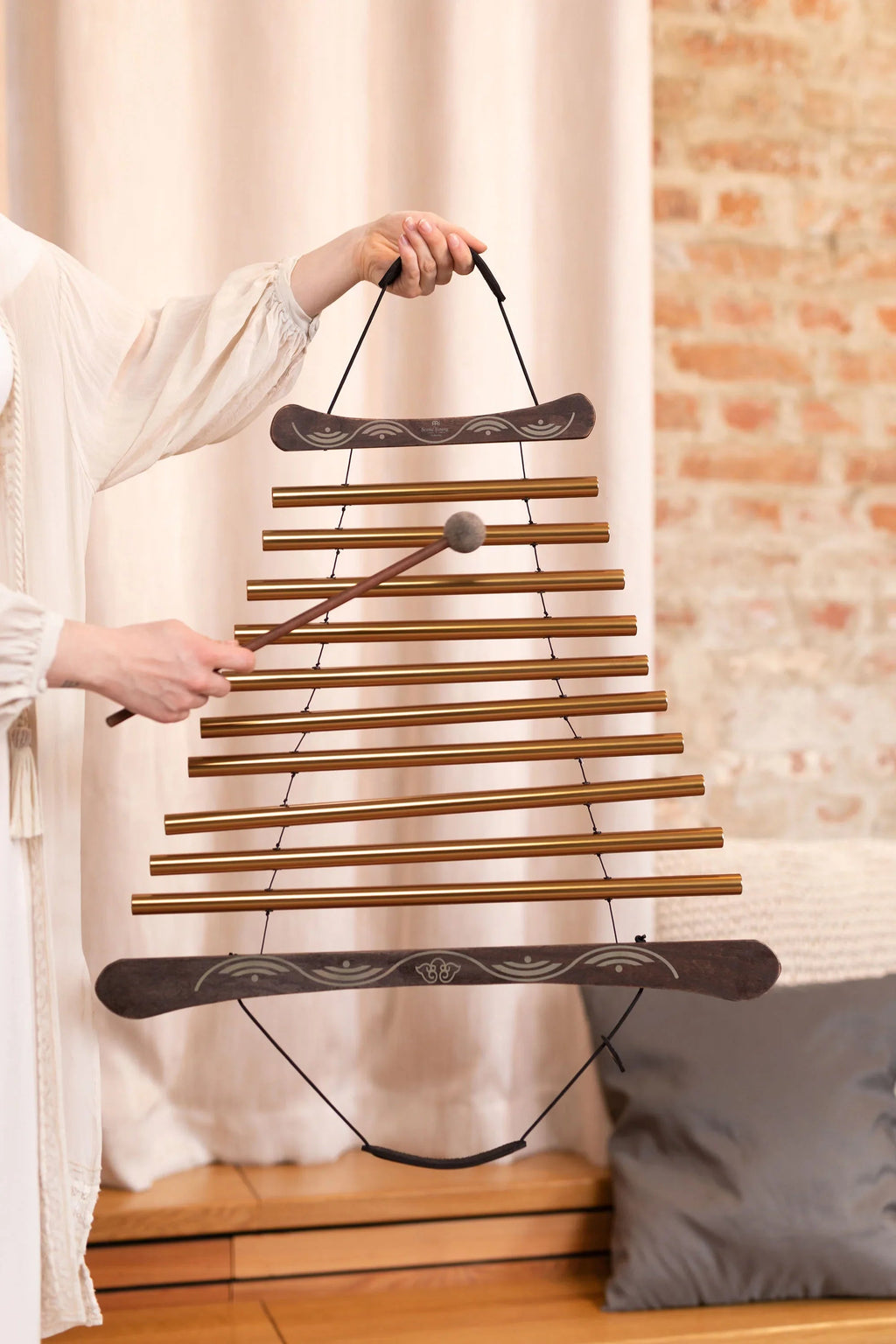35" Meditation Flow Chime, 440 Hz, 10 Notes, G Major, Bronze