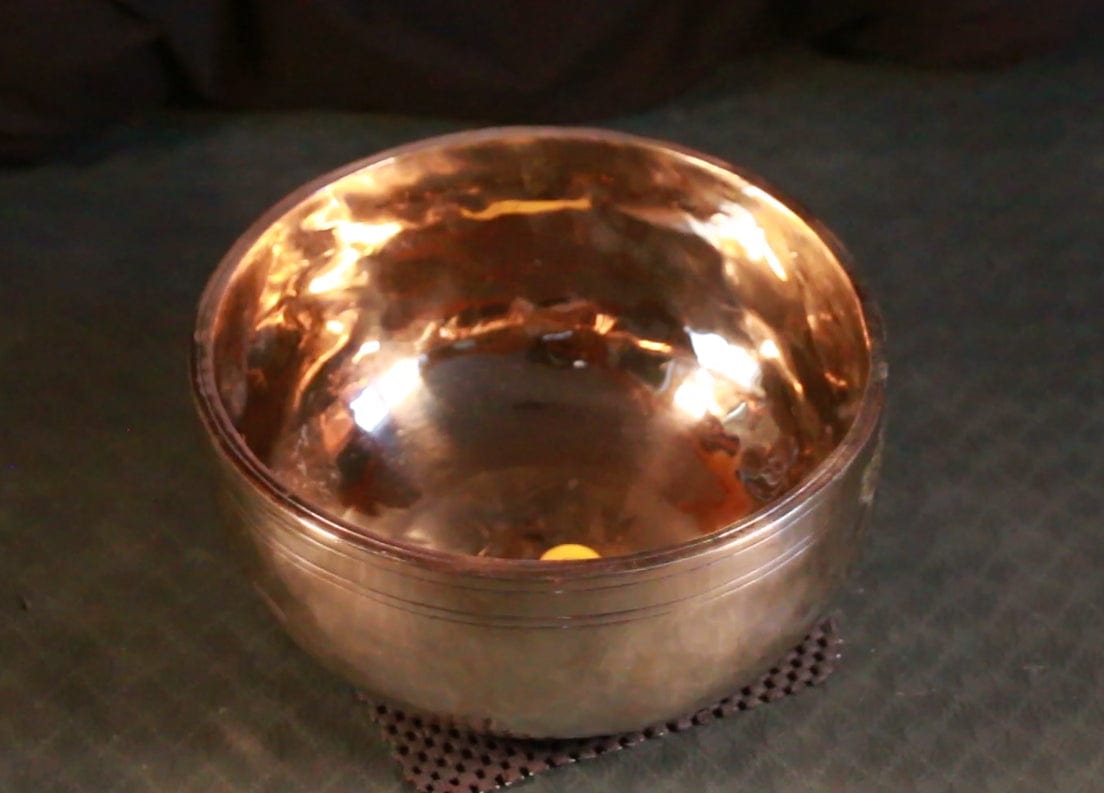 Contemporary singing bowl FMD44